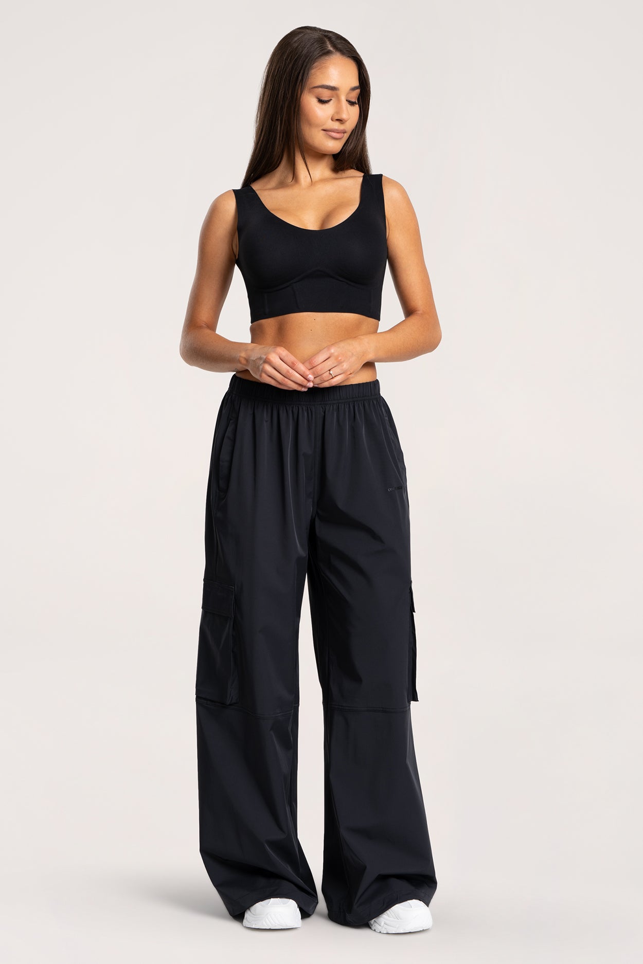 Nohavice cargo UN1FORM black