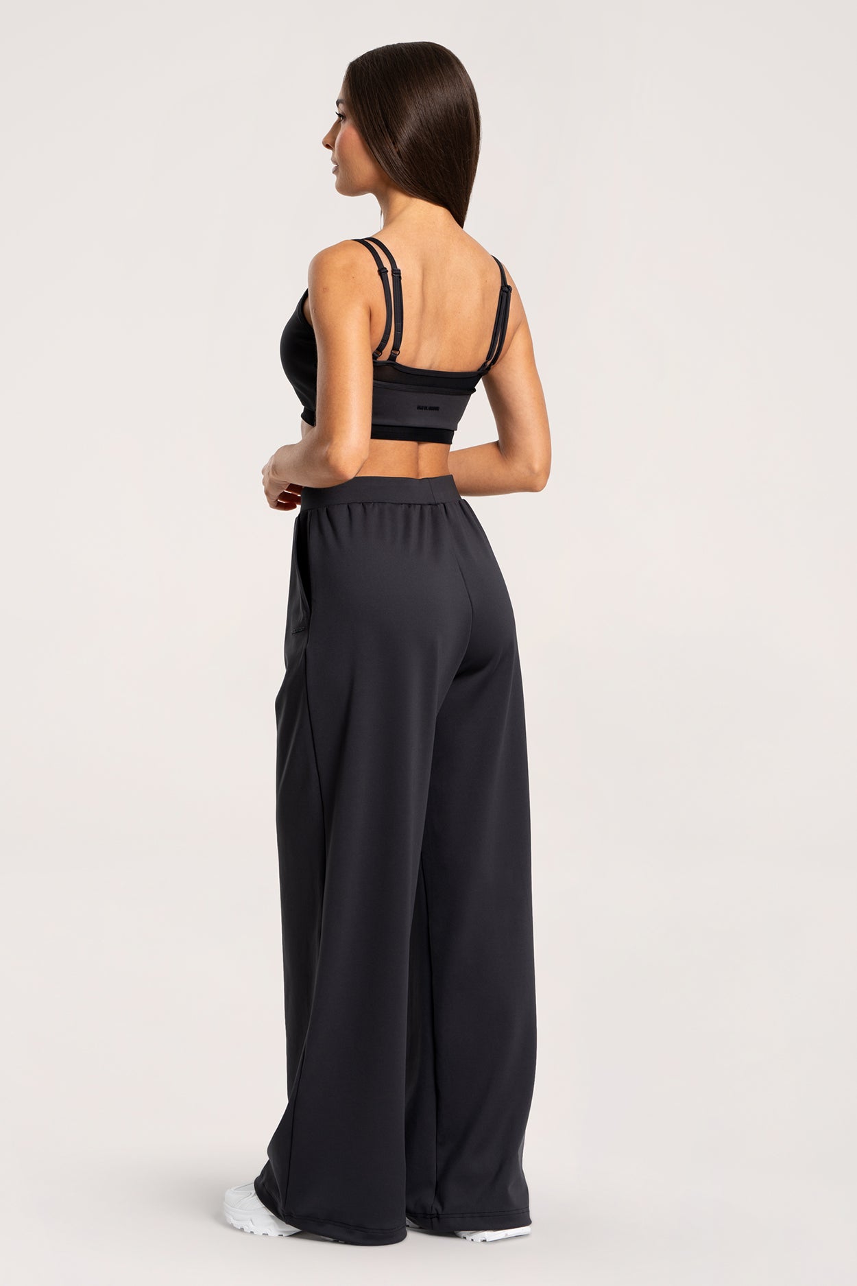 Podprsenka UN1FORM black