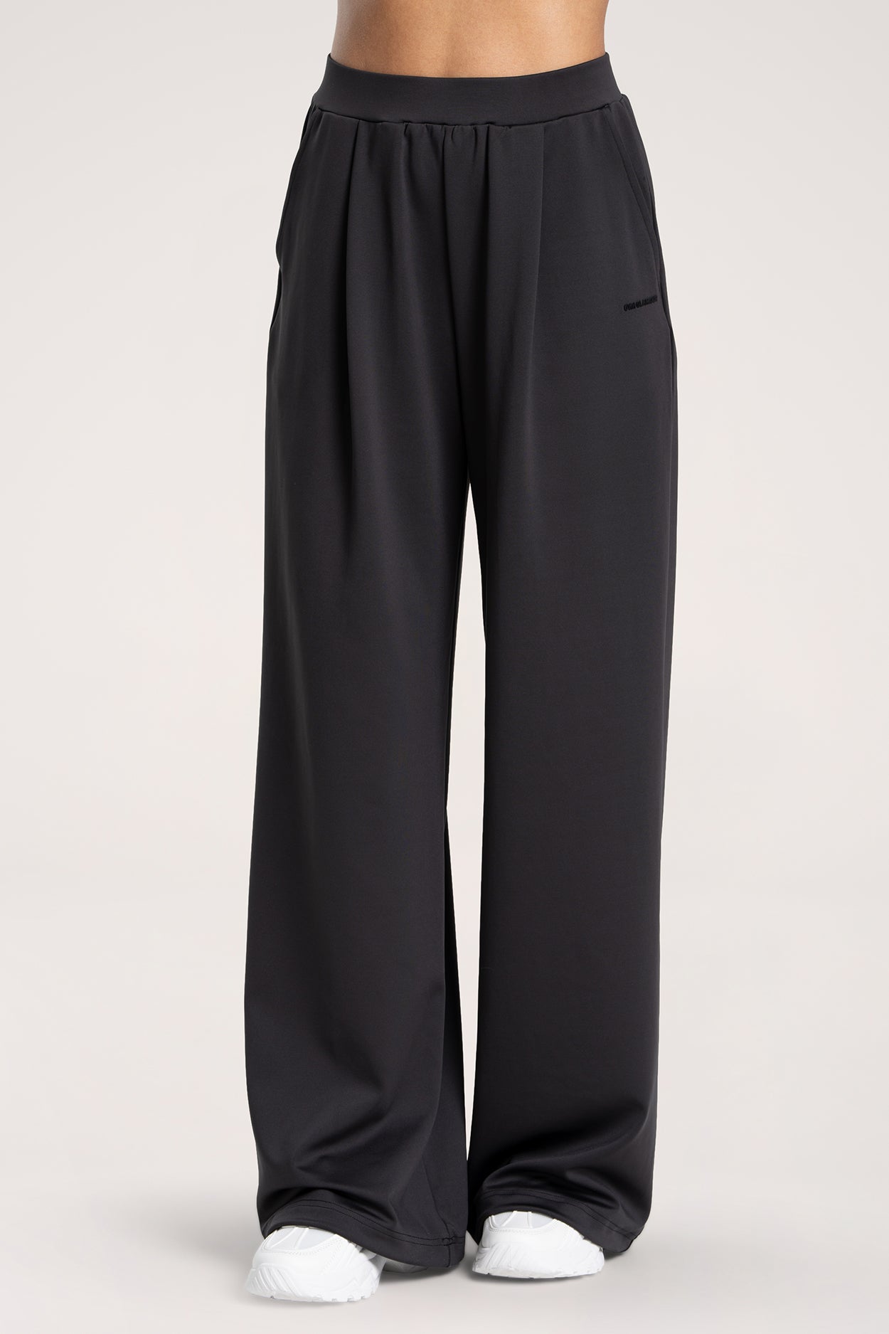 Nohavice wide UN1FORM black