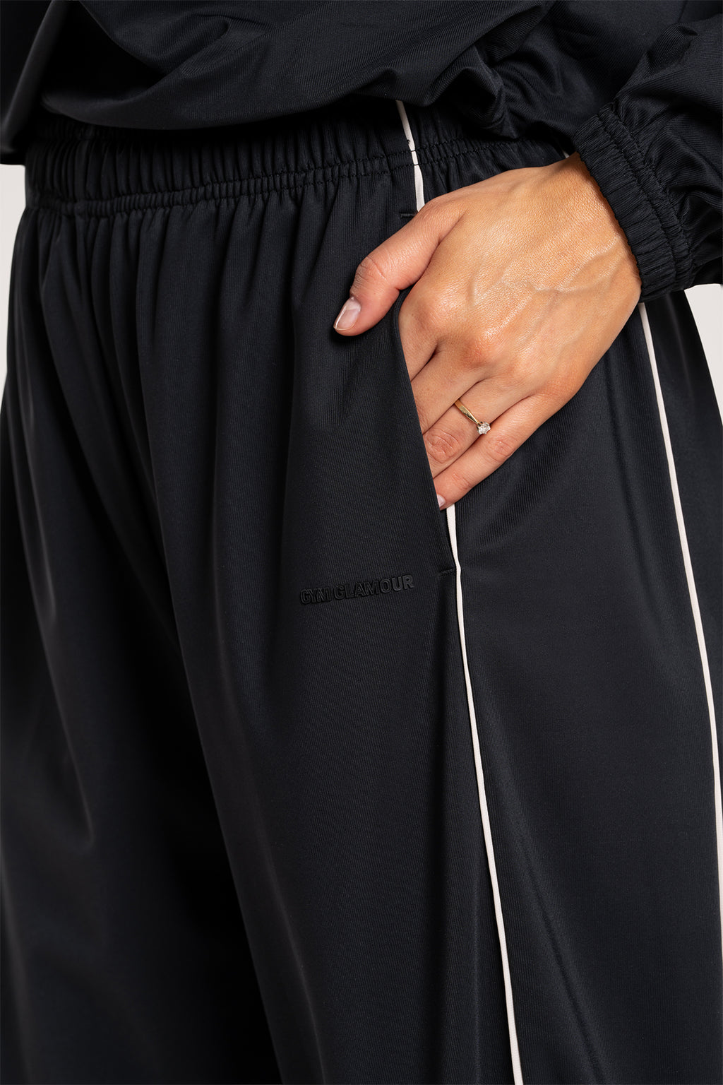 Nohavice Slick UN1FORM black