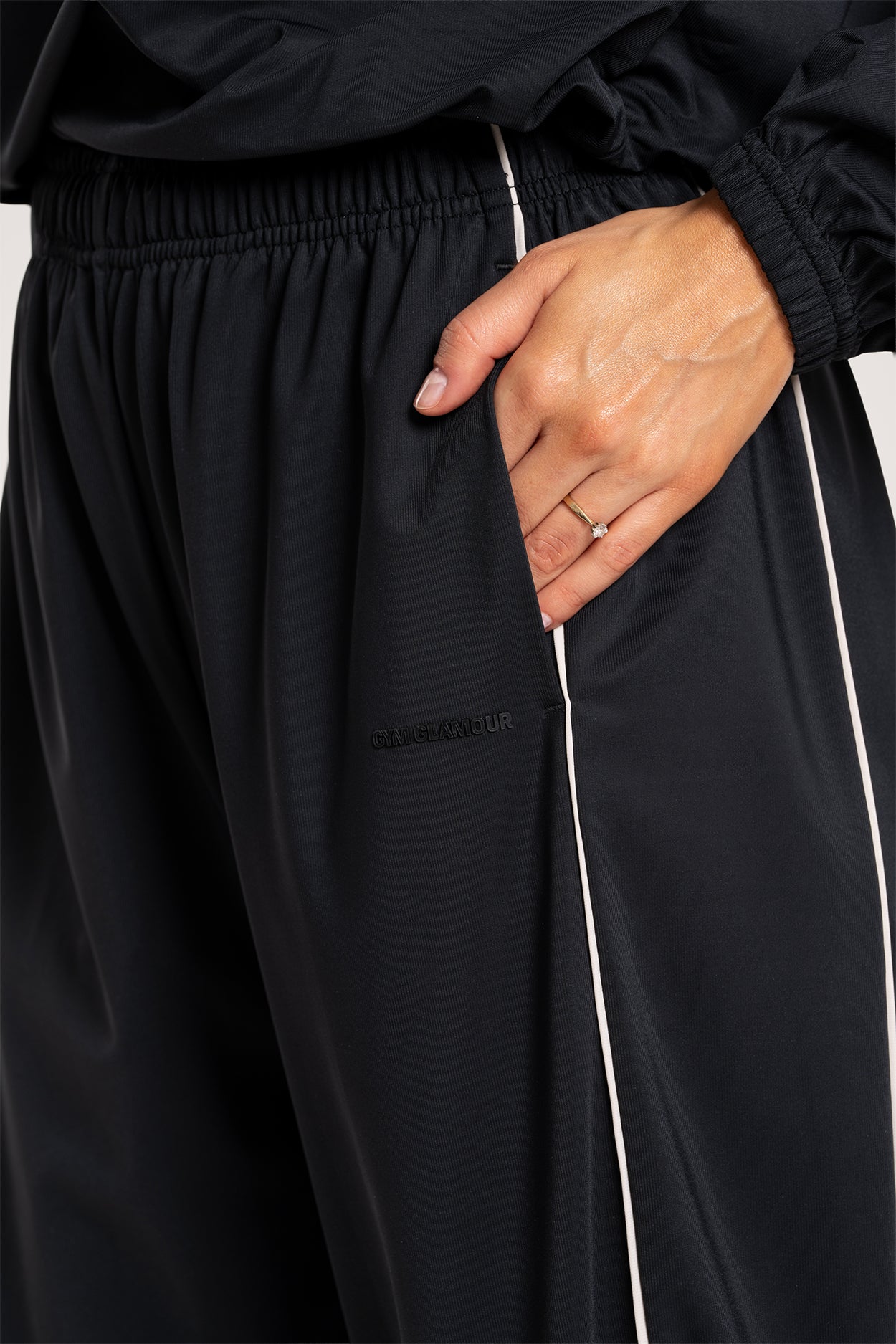 Nohavice Slick UN1FORM black