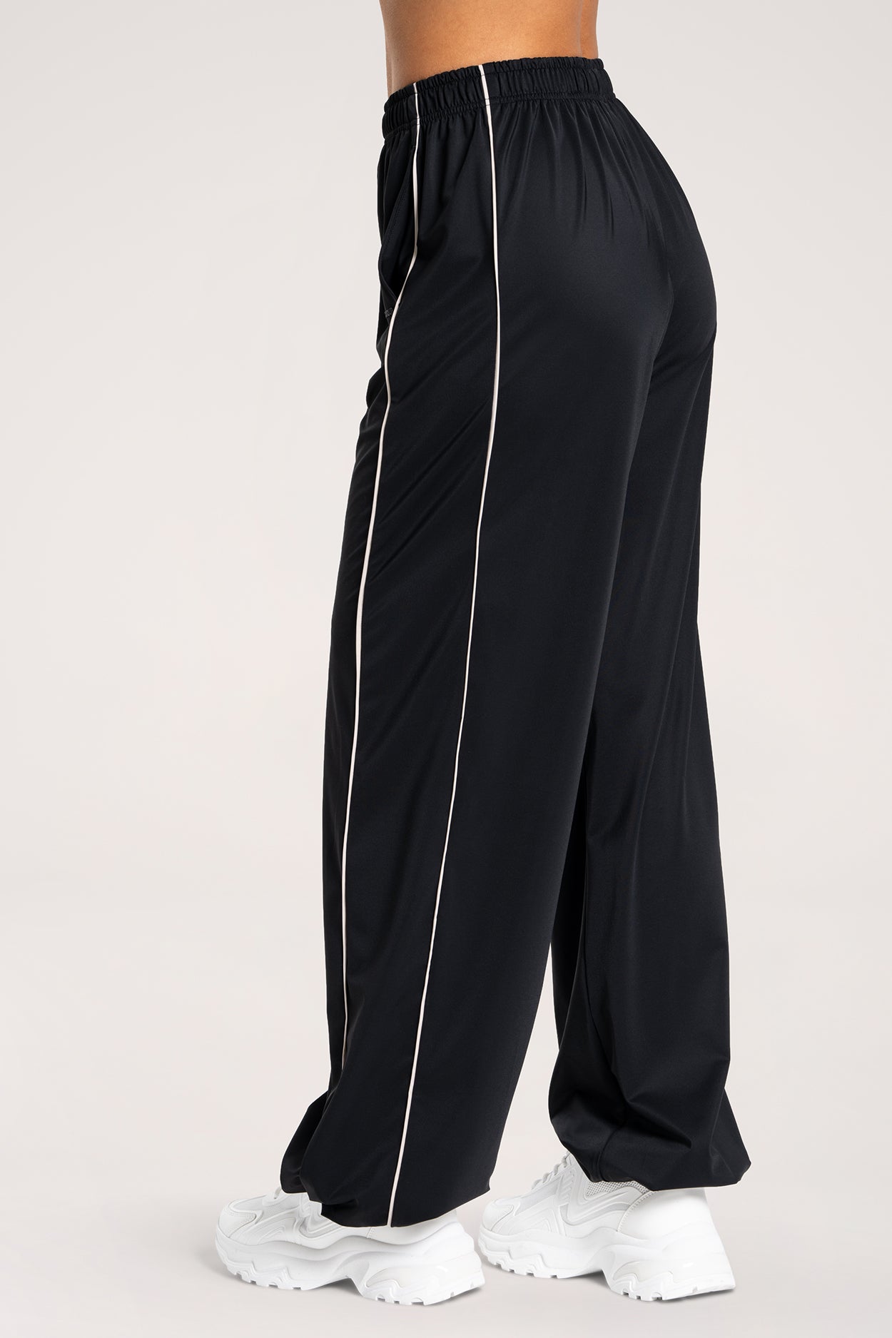 Nohavice Slick UN1FORM black
