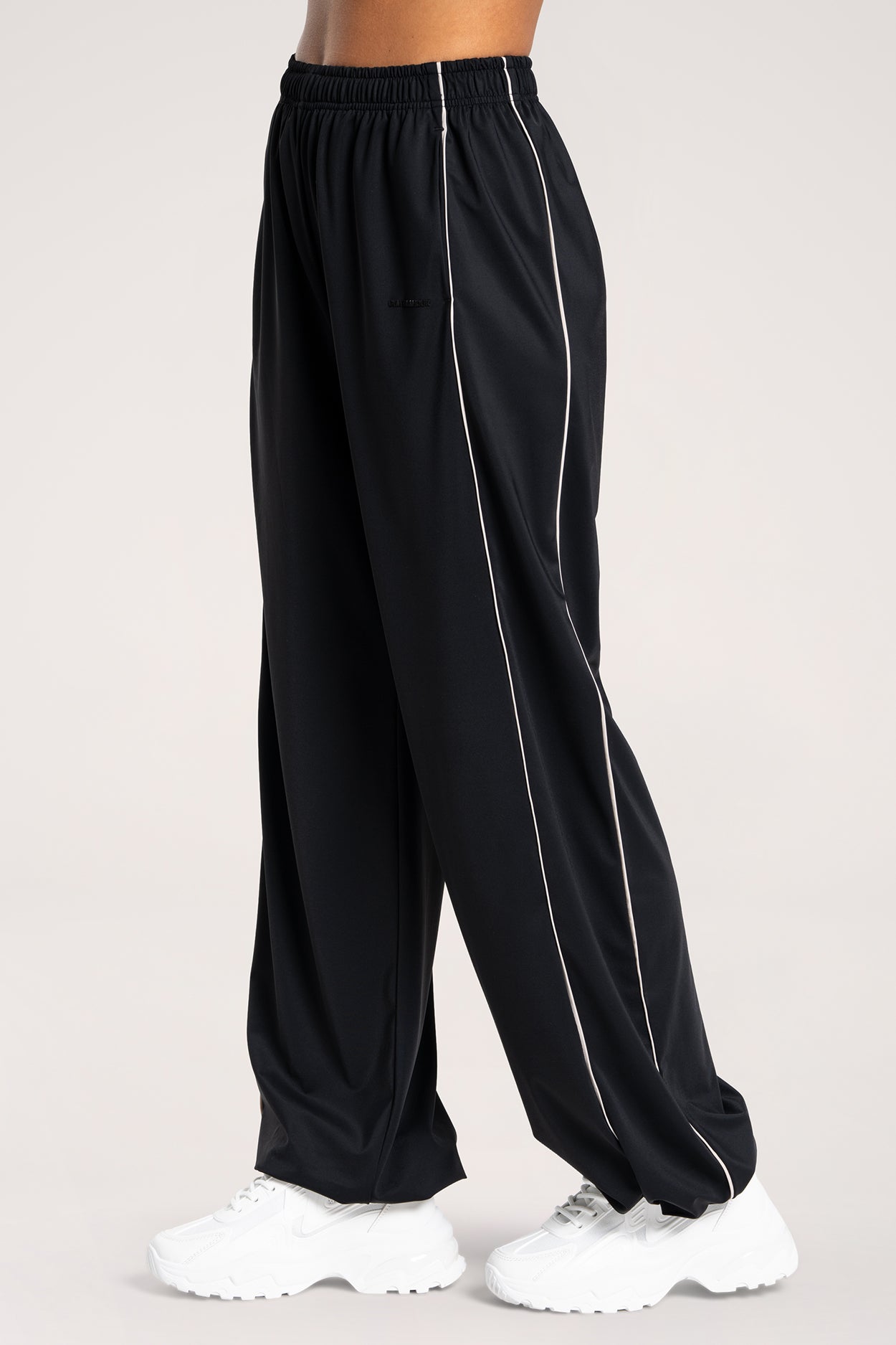 Nohavice Slick UN1FORM black