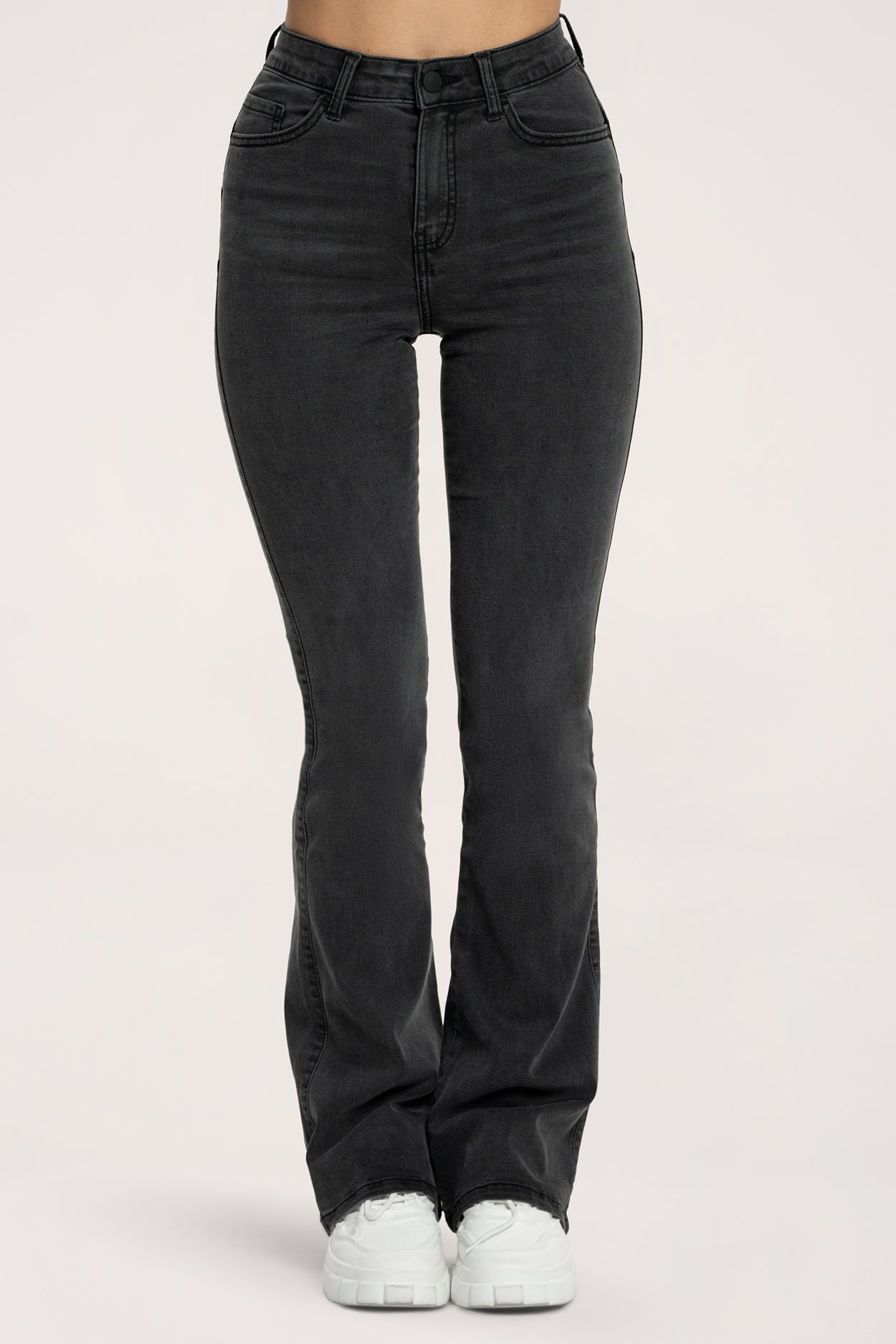 Džínsy zvony  long perfect slim black