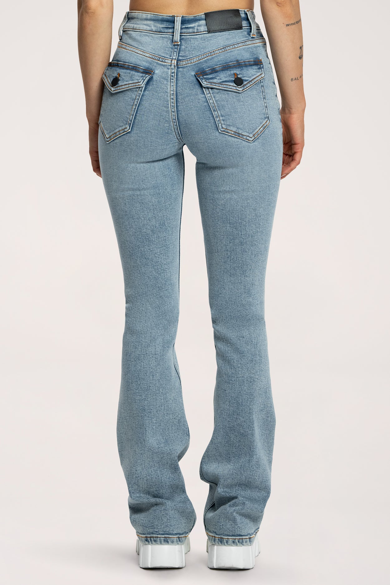 Džínsy zvony push up light blue