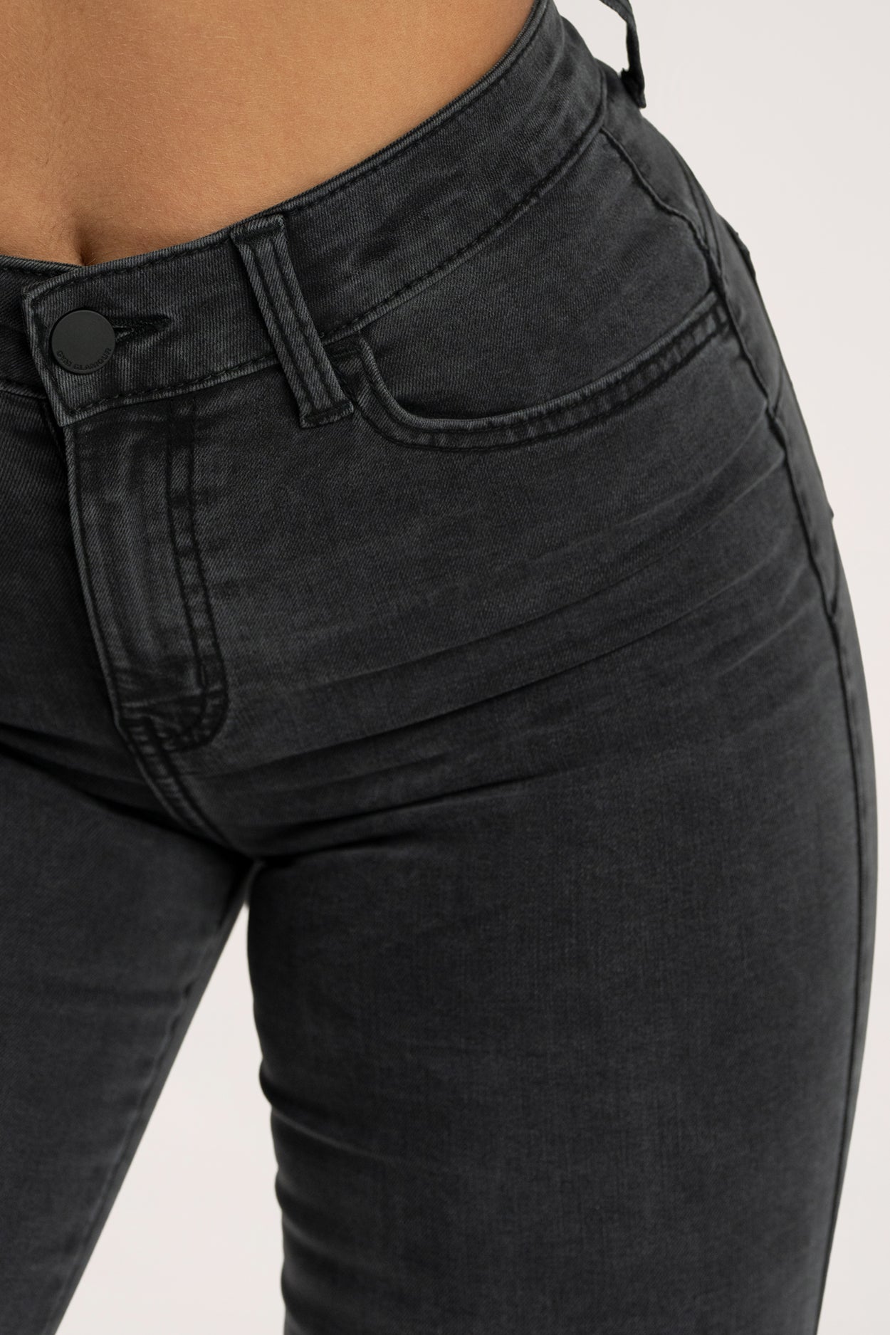 Džínsy zvony perfect slim black