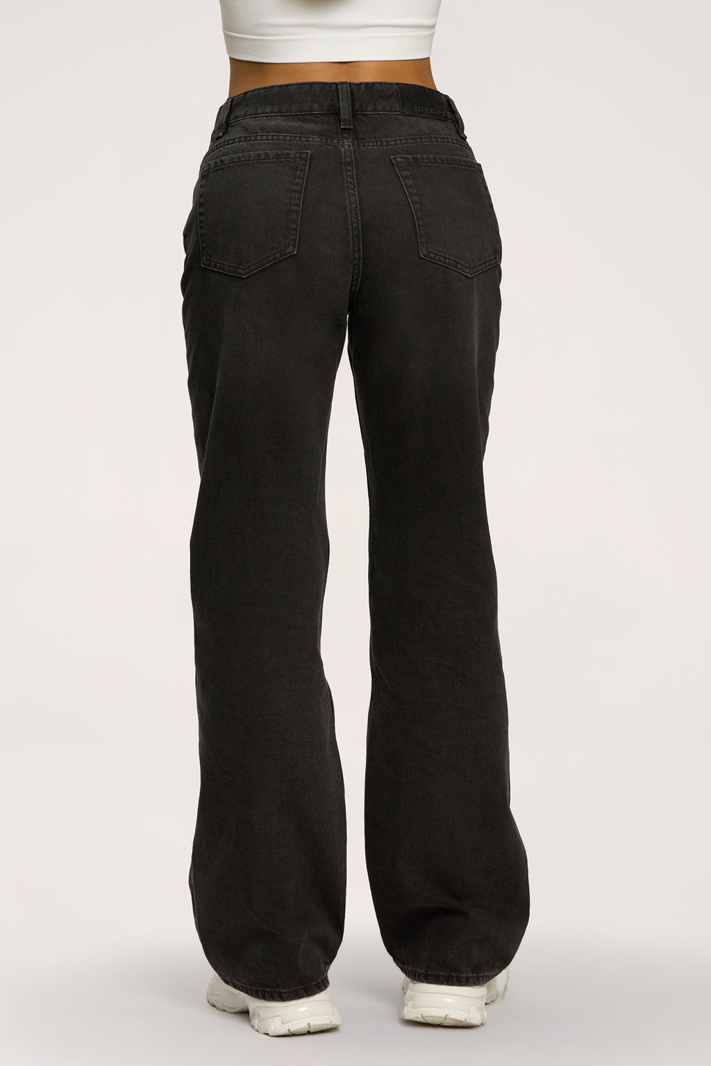 Džínsy wide relaxed black