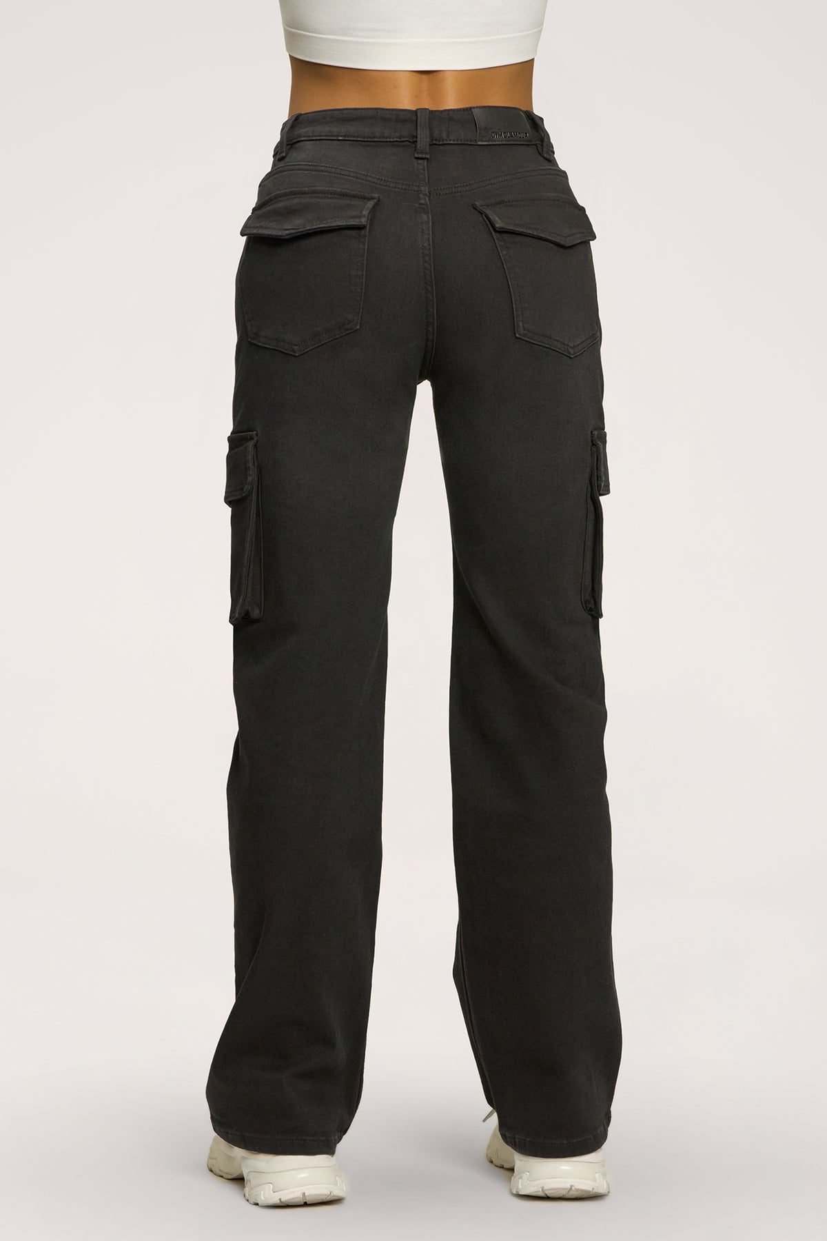 Džínsy cargo black