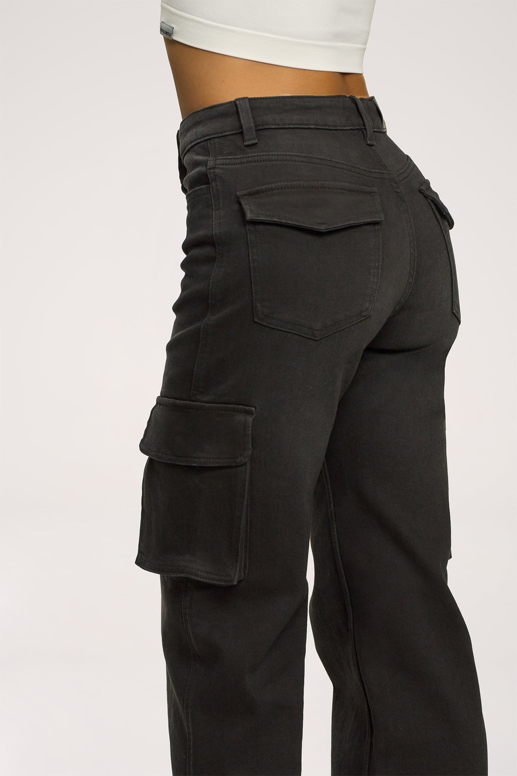 Džínsy cargo black