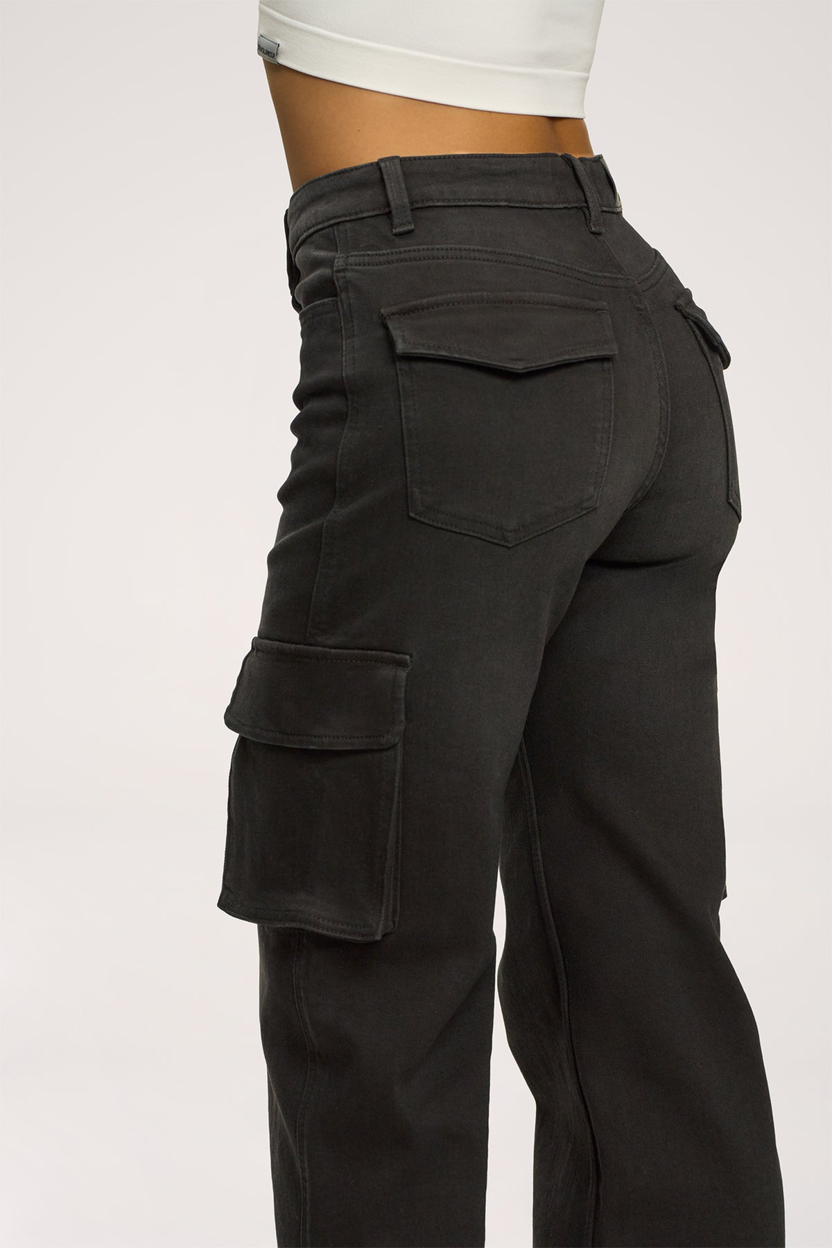 Džínsy cargo black