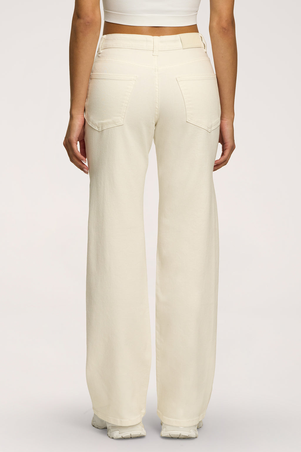 Džínsy s nízkym pásom off white