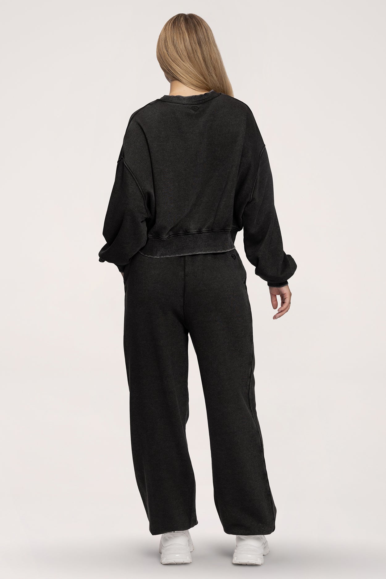Tepláky so sťahovacou gumou Easy black