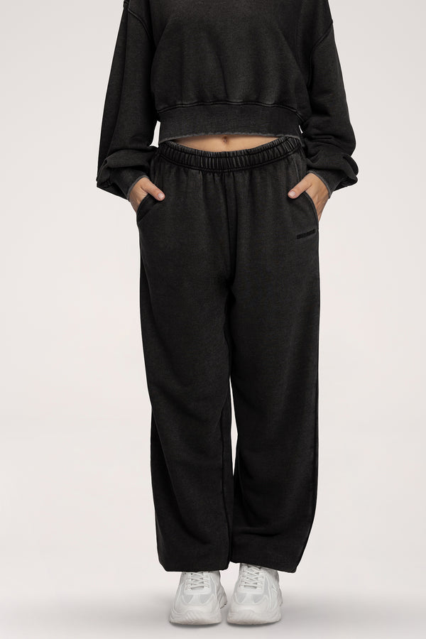 Tepláky so sťahovacou gumou Easy black