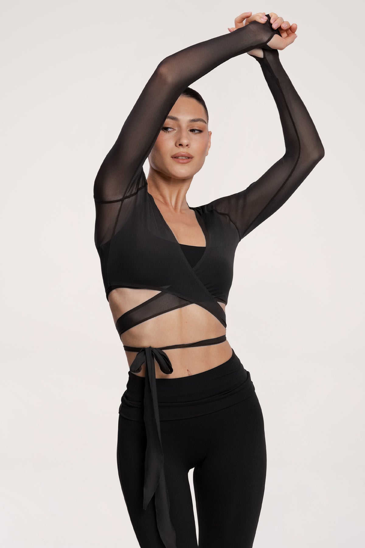 Viazaný prehoz pilates era black