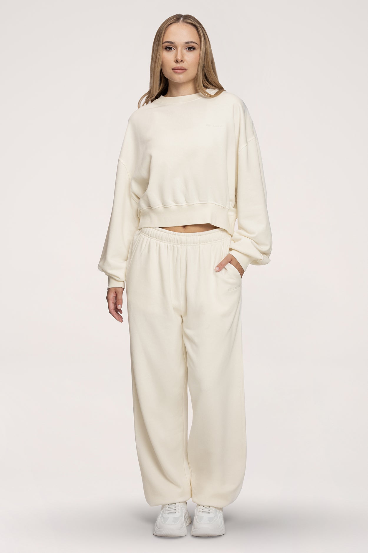 Tepláky so sťahovacou gumou Easy off white