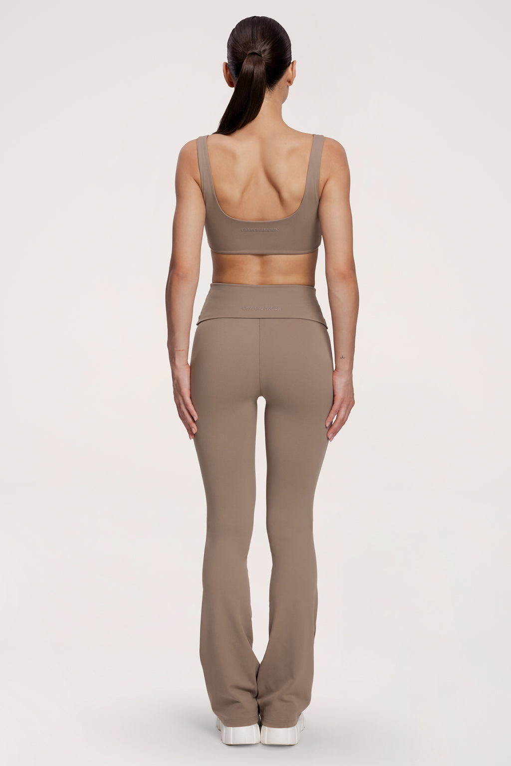 Zvony pilates era warm beige