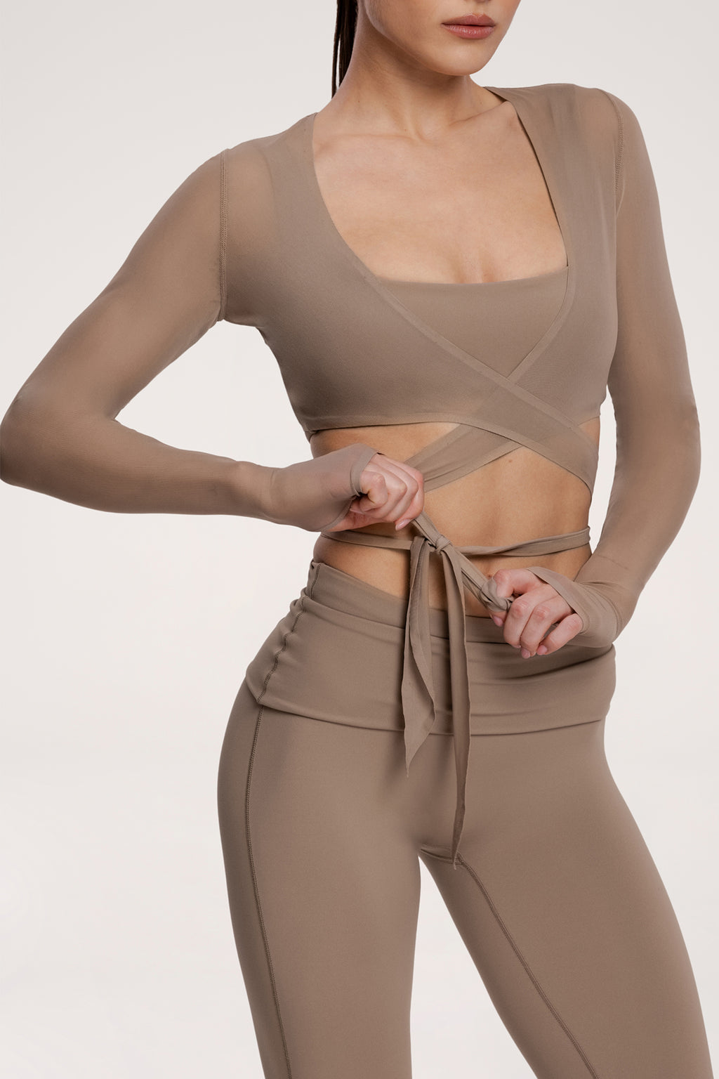 Viazaný prehoz pilates era warm beige