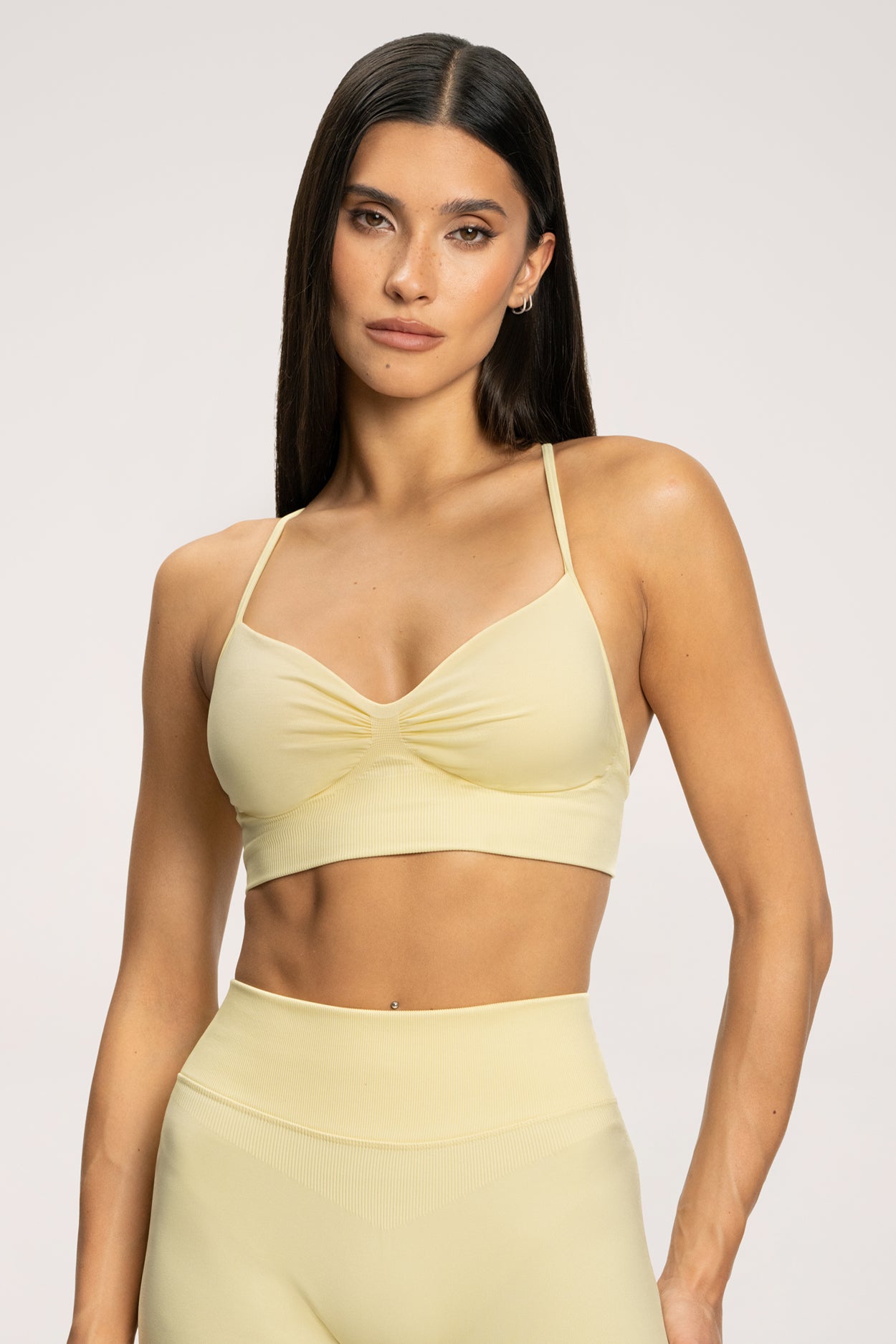 Podprsenka s hlbokým výstrihom butter yellow