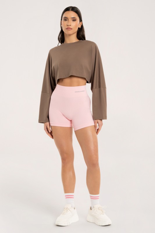 https://gymglamour.com/upload/video/TSHIRT_lognsleeve_crop_milk_chocolate.mp4